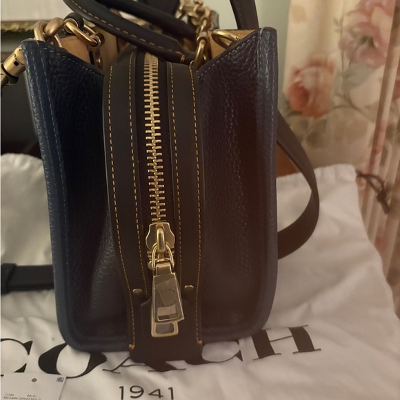 Coach Rogue 25 Like New in denim and black - Picture 2 of 12